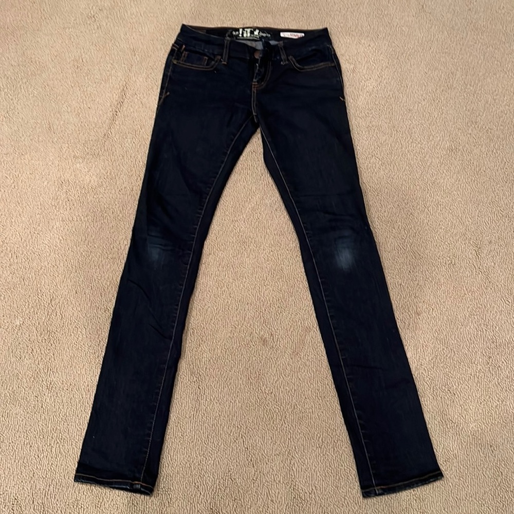 IT straight leg, dark blue jeans